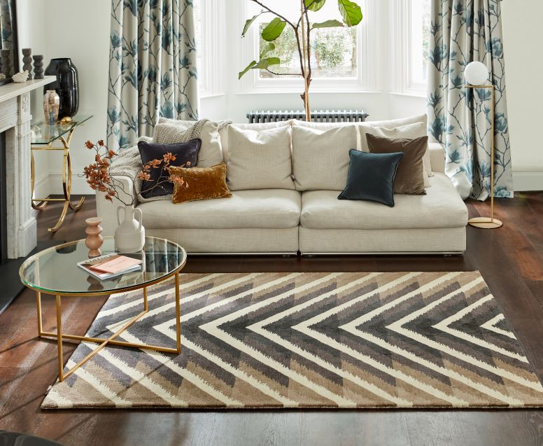 Harlequin Makalu Flint rug is available from talkrugs rug showroom in Knutsford Cheshire